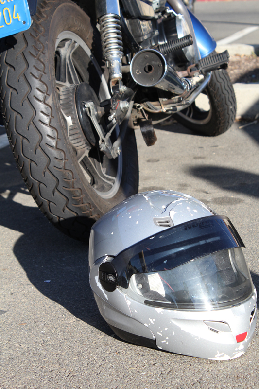 A+motorcycle+helmet.