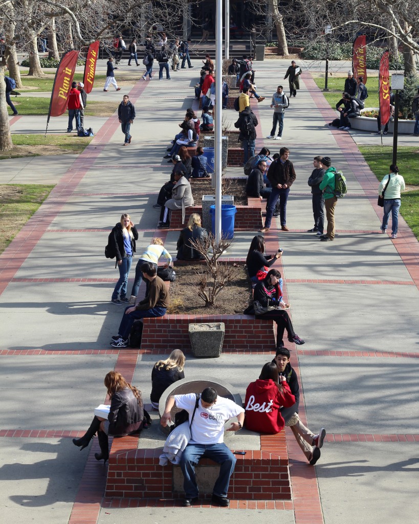 students, Sacramento City College, quad, first day of classes, spring 2013