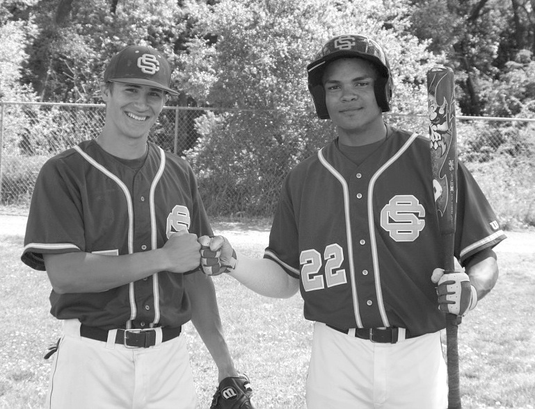 City College Panthers shortstop Jorge Viña (left) and out fielder Jared James both have relatives who play
major league ball