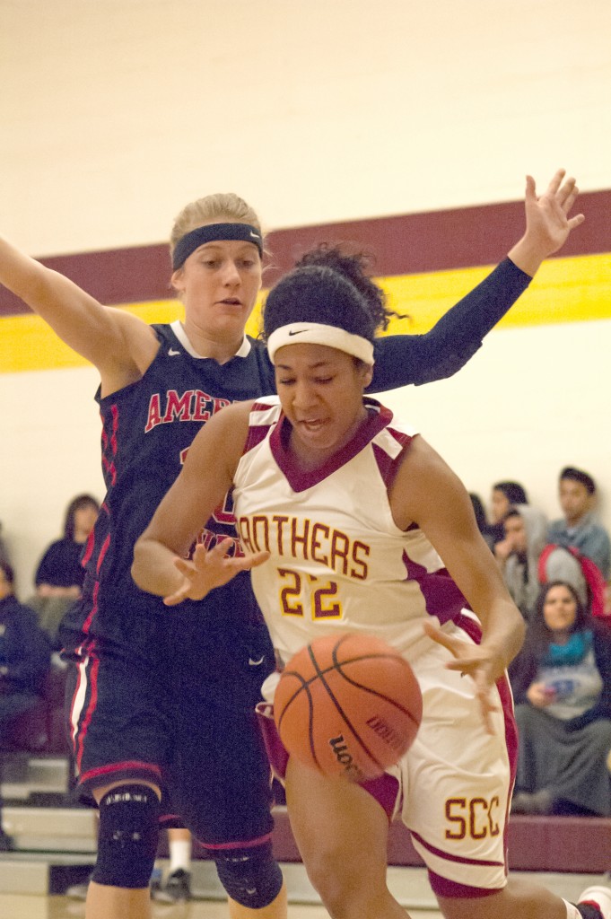Panthers forward Brittney Harper drives to the basket during the Jan. 31 63-53 win over American River. Jake Patrick Donahue | Sports Editor | jpatrickdonahue@yahoo.com