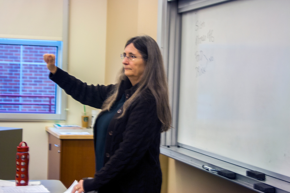 Professor of sign language studies Pat Masterson teaches class Jan. 30 silently by sign language. Teri Barth | Online Editor-in-chief | express.teri.barth@gmail.com