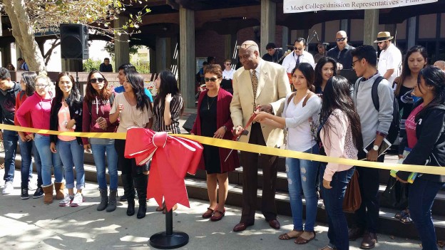 Sacramento City College formally introduced itself Tuesday, Sept. 15, as a Hispanic Serving Institution (HSI) during a lunchtime ceremony that included a ribbon cutting, cake and a concert. (Photo courtesy: Sacramento City College)