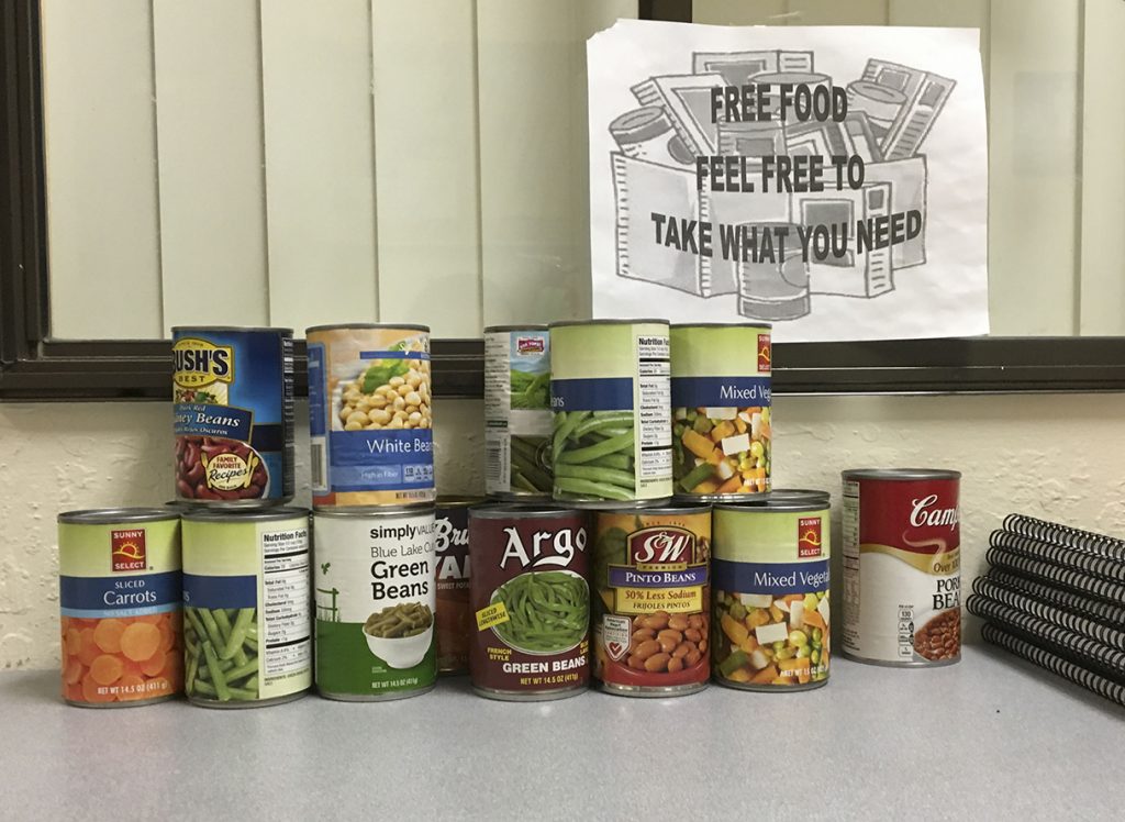 City College students gave donations  to the cosmetology department’s Food for Beauty canned food drive.  Sonora Rairdon | Staff Photographer | sonorarairdonexpress@gmail.com