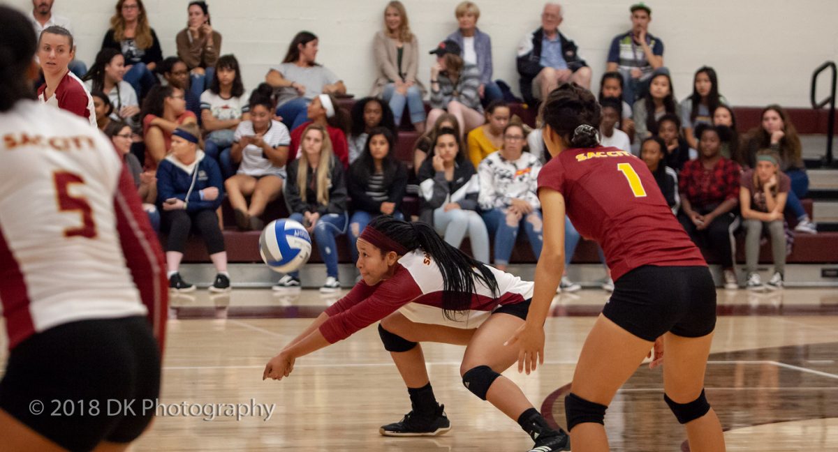 City College volleyball fights through the grind of a tough season