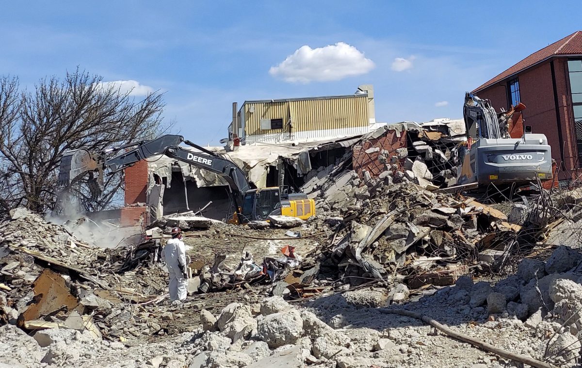 Demolition of the old Lillard Hall at City College is in full swing on April 5, 2023. A future project is slated for a Mohr Hall 2, but until then, the open space will be used for seating and a gazebo.
Photo credit: Ellie Appleby / eappleby.express@gmail.com