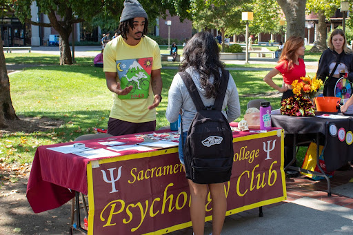 Photo of the day: Club leaders work to recruit students at City College’s annual Club Day